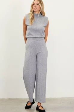 SKIES ARE BLUE Cropped Knit Pants* Pants