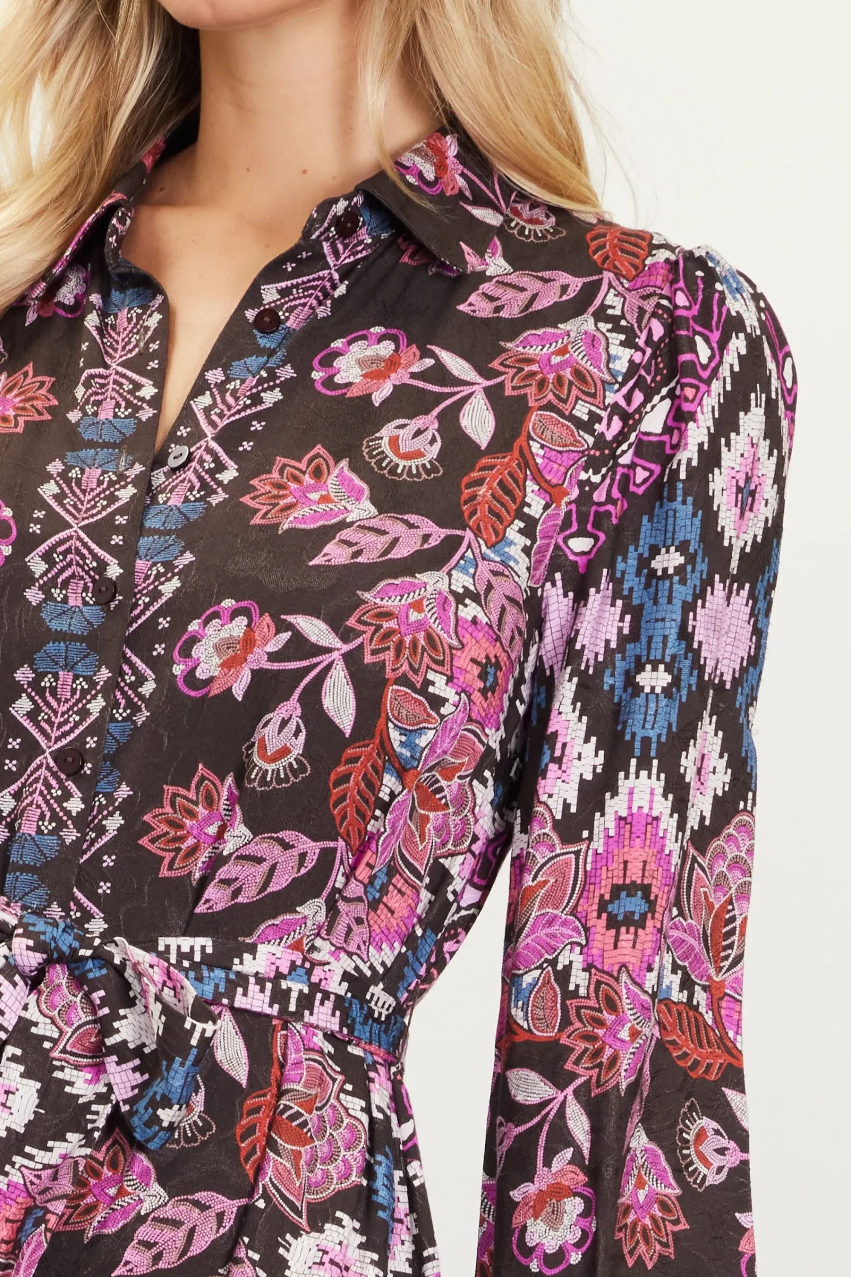 SKIES ARE BLUE Edain Border Print Mini Dress* Mini Dresses