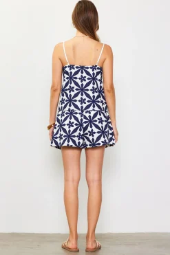 SKIES ARE BLUE Embroidered Cami Top* Sleeveless Tops