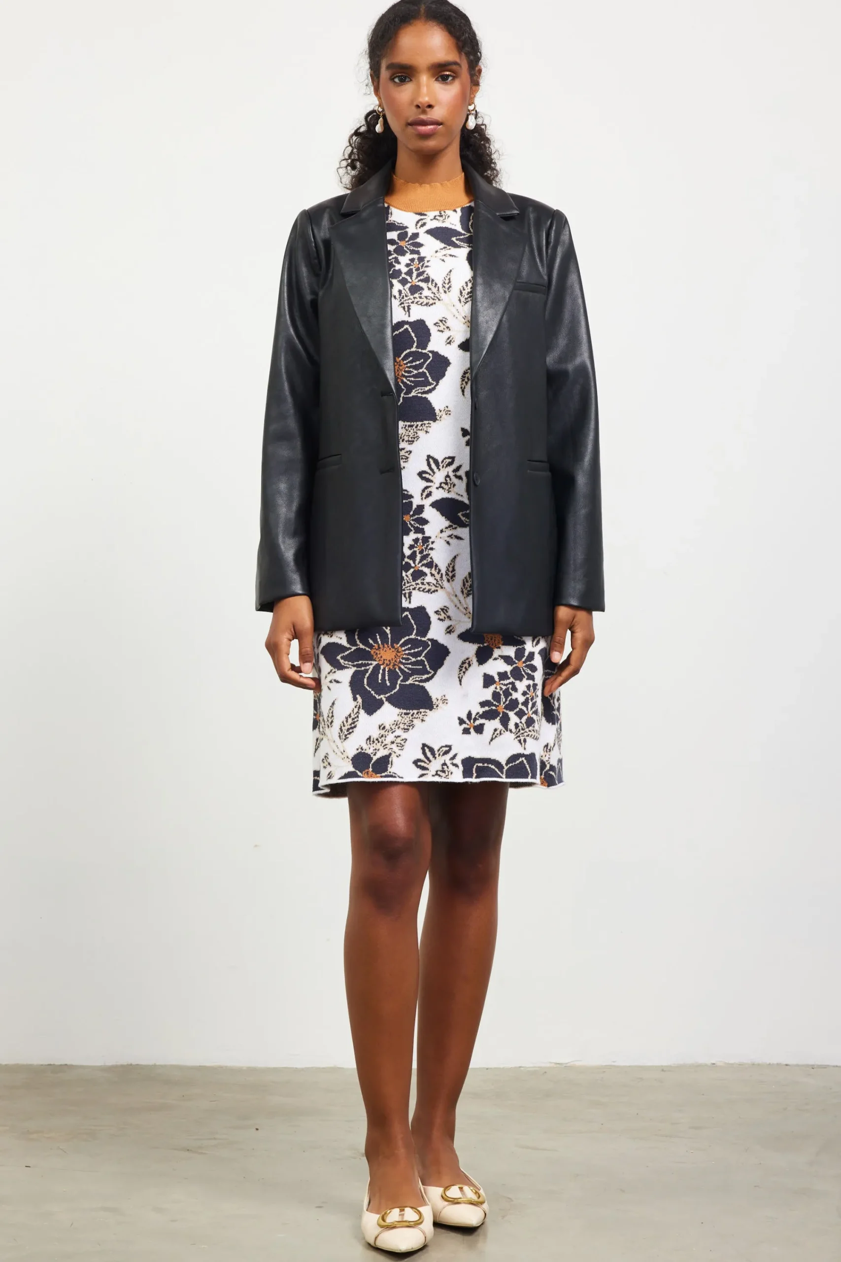 SKIES ARE BLUE Faux Leather Tailored Blazer* Outerwear|Blazers