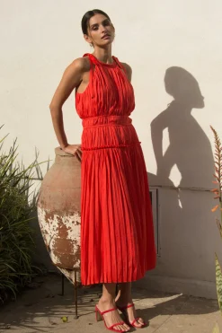 SKIES ARE BLUE Pleated Halter Midi Dress* Midi Dresses