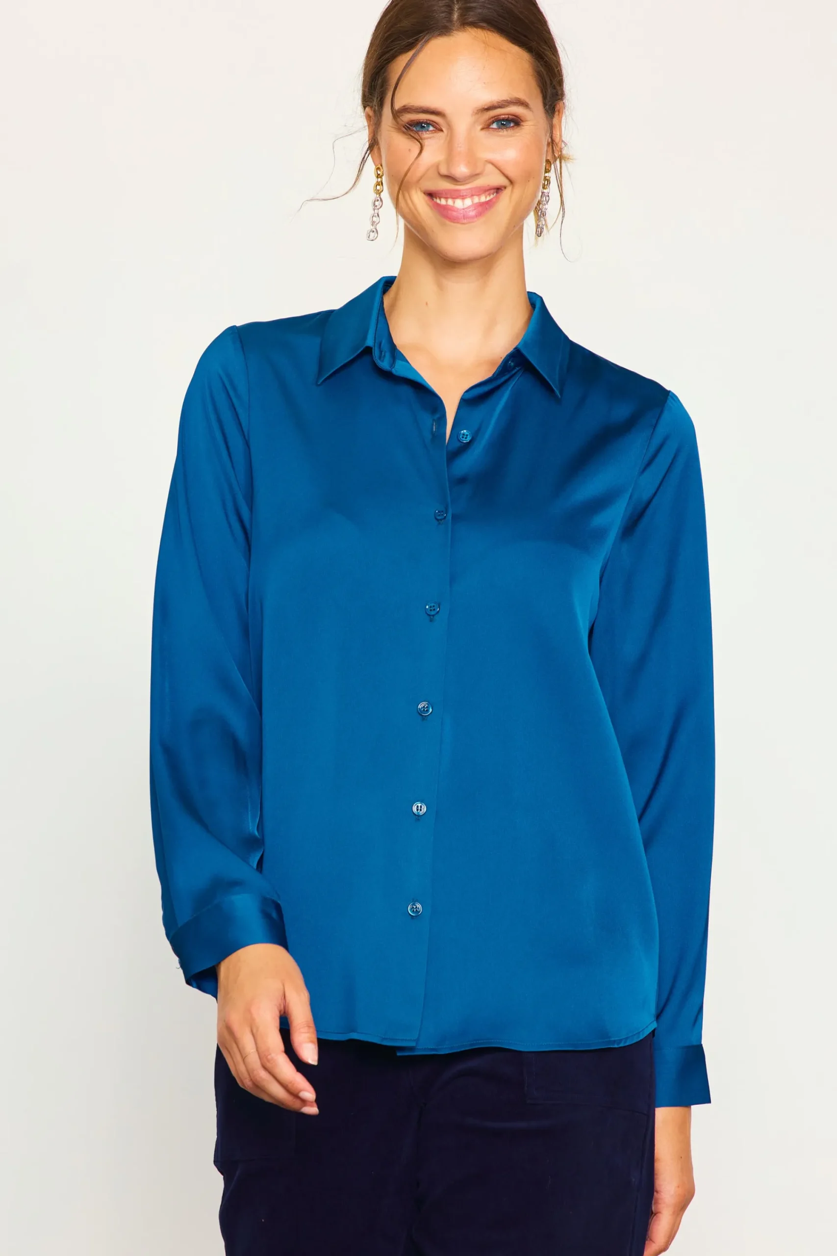 SKIES ARE BLUE Recycled Classic Button Down Top* Blouses|Long Sleeve Tops